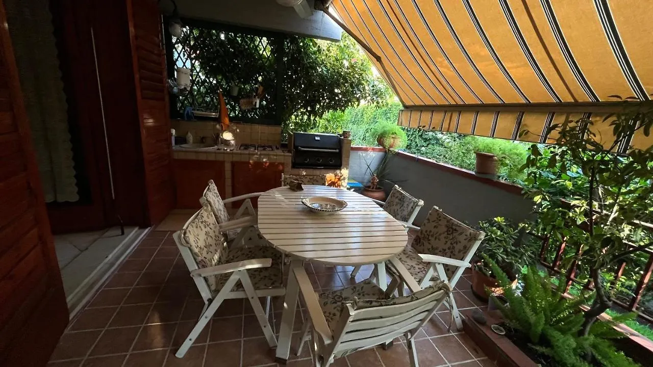 La Romantica Giardini-Naxos 0*,  Italië